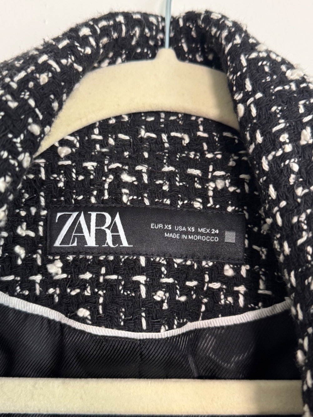 ZARA Double Breasted Black & White Crop Tweed Blazer Jacket | Size XS - Picture 5 of 8